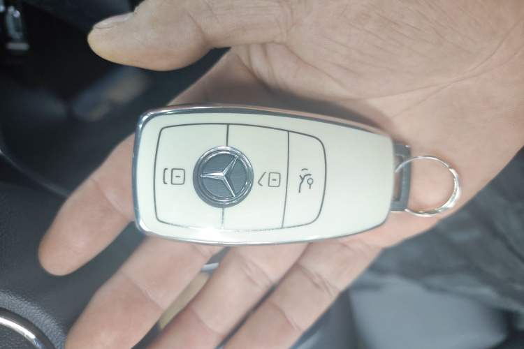 Used Mercedes-Benz EQB 2022 EQB 260 Interior 1