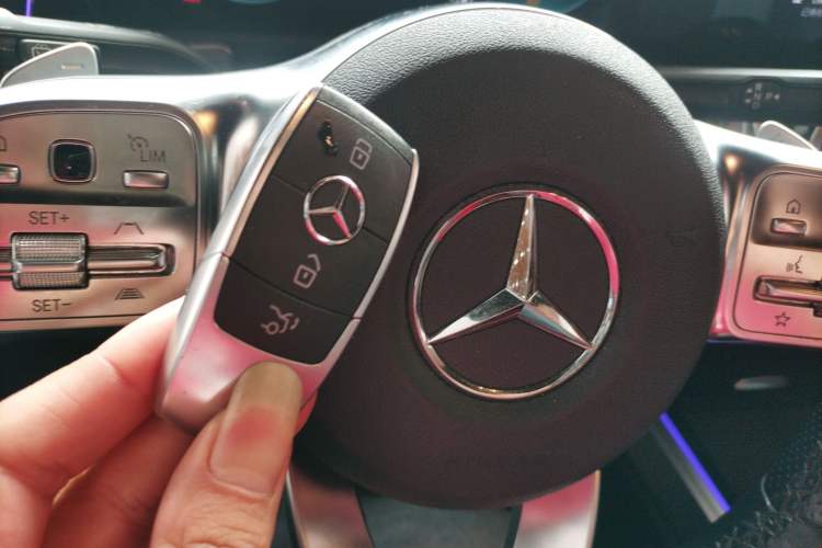 Used Mercedes-Benz EQB 2022 EQB 350 4MATIC First Edition Special Version Interior 1