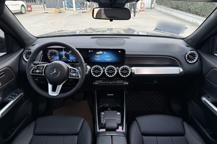 Used Mercedes-Benz EQB 2022 EQB 260 Interior 2