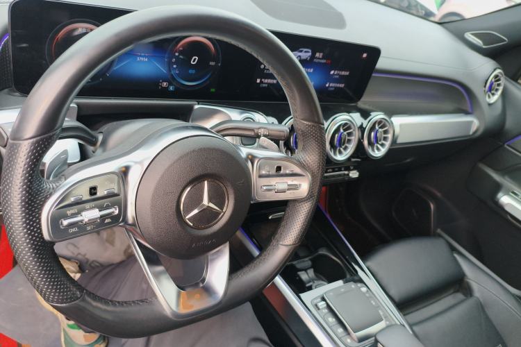 Used Mercedes-Benz EQB 2022 EQB 350 4MATIC First Edition Special Version Interior 2