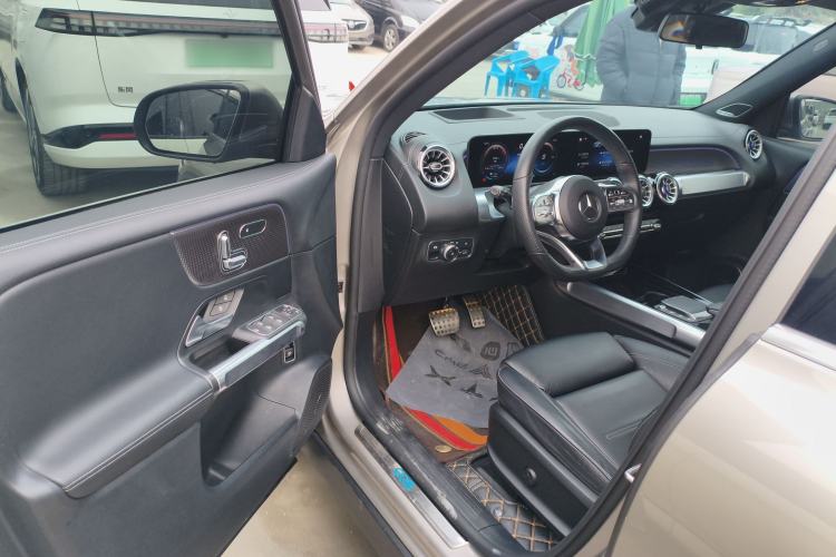 Used Mercedes-Benz EQB 2022 EQB 350 4MATIC First Edition Special Version Interior 3