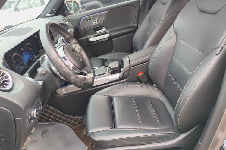 Used Mercedes-Benz EQB 2022 EQB 350 4MATIC First Edition Special Version Left Front Seat