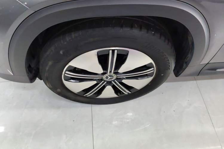 Used Mercedes-Benz EQB 2022 EQB 260 Left Front Wheel Hub