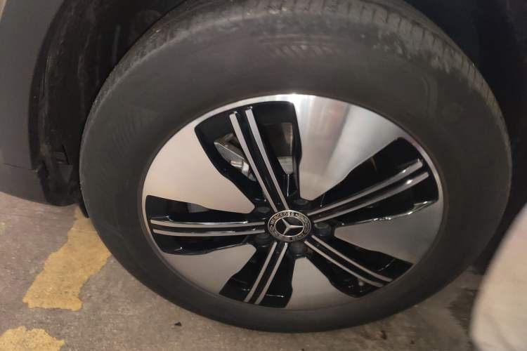 Used Mercedes-Benz EQB 2022 EQB 260 Left Front Wheel Hub