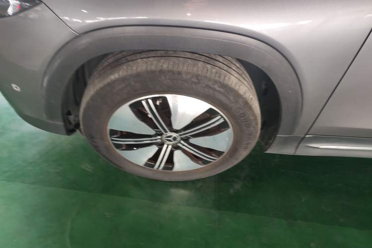 Used Mercedes-Benz EQB 2022 EQB 260 Left Front Wheel Hub
