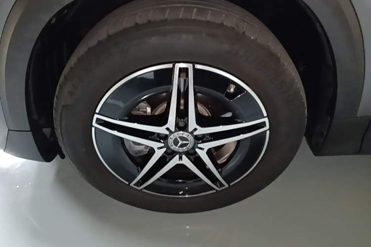 Used Mercedes-Benz EQB 2022 EQB 350 4MATIC First Edition Special Version Left Front Wheel Hub