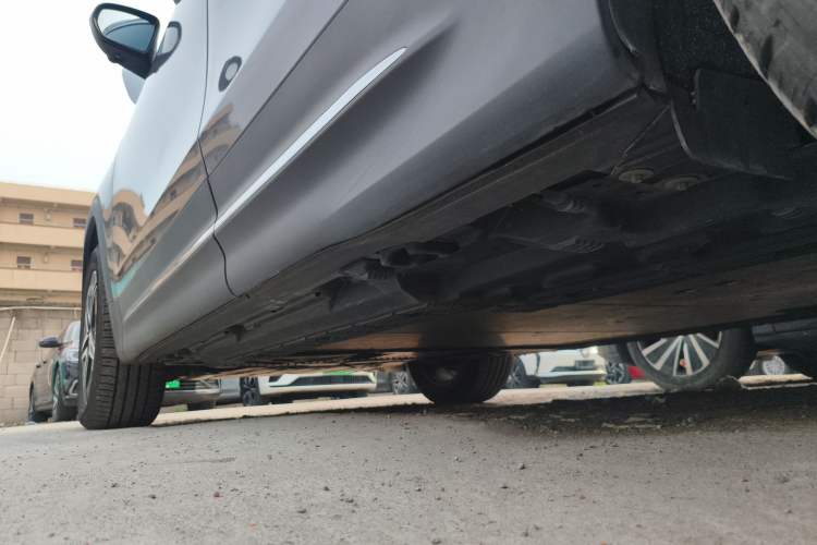 Used Mercedes-Benz EQB 2022 EQB 350 4MATIC First Edition Special Version Left Side Sill