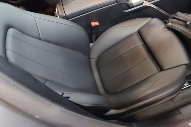 Used Mercedes-Benz EQB 2022 EQB 260 Right Front Seat