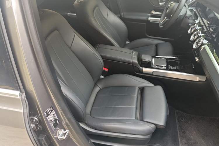 Used Mercedes-Benz EQB 2022 EQB 260 Right Front Seat