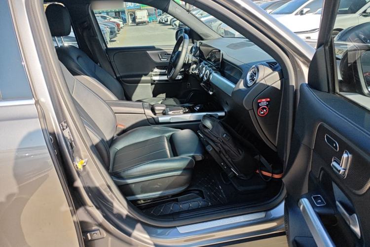 Used Mercedes-Benz EQB 2022 EQB 260 Right Front Seat
