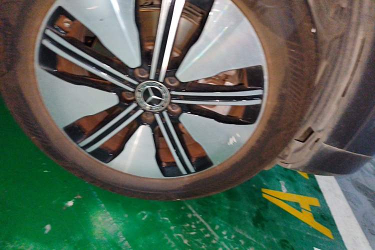 Used Mercedes-Benz EQB 2022 EQB 260 Right Front Wheel Hub