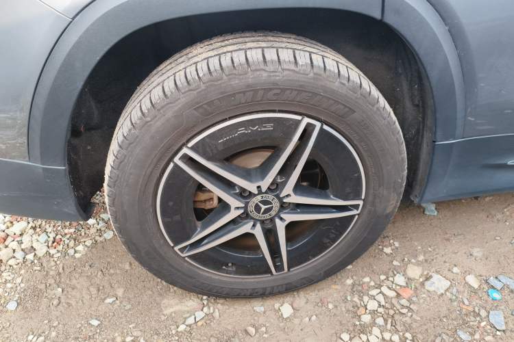 Used Mercedes-Benz EQB 2022 EQB 350 4MATIC First Edition Special Version Right Rear Wheel Hub