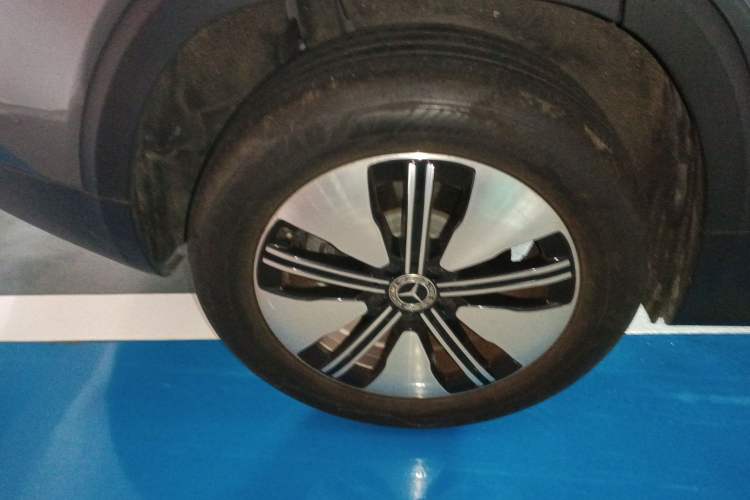 Used Mercedes-Benz EQB 2022 EQB 260 Right Rear Wheel Hub
