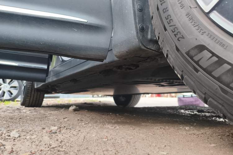 Used Mercedes-Benz EQB 2022 EQB 350 4MATIC First Edition Special Version Right Side Sill