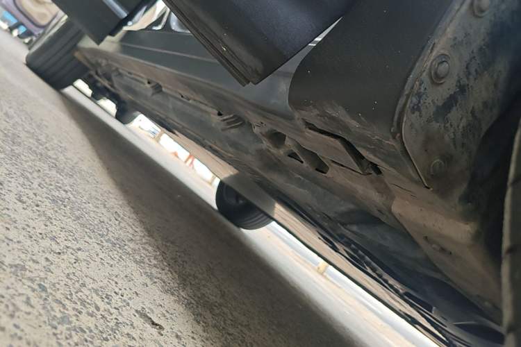 Used Mercedes-Benz EQB 2022 EQB 260 Right Side Sill