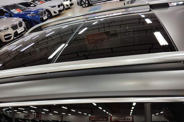 Used Mercedes-Benz EQB 2022 EQB 350 4MATIC First Edition Special Version Roof