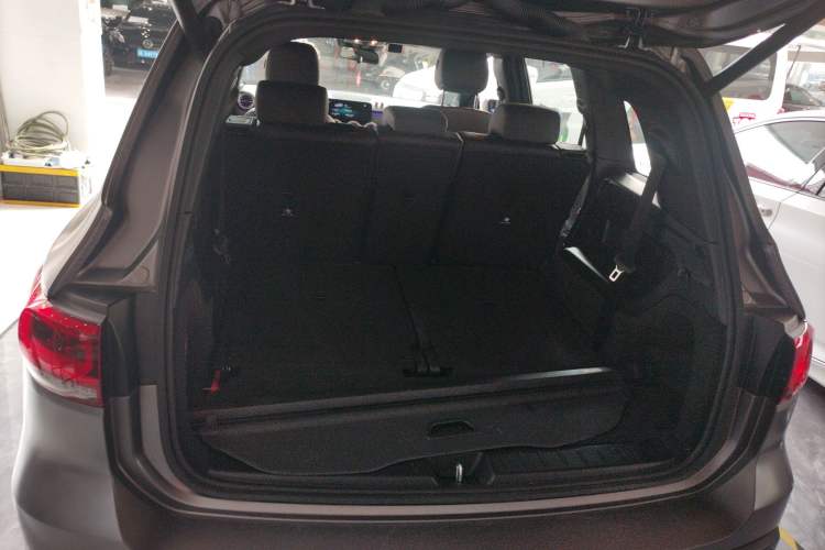 Used Mercedes-Benz EQB 2022 EQB 350 4MATIC First Edition Special Version Trunk