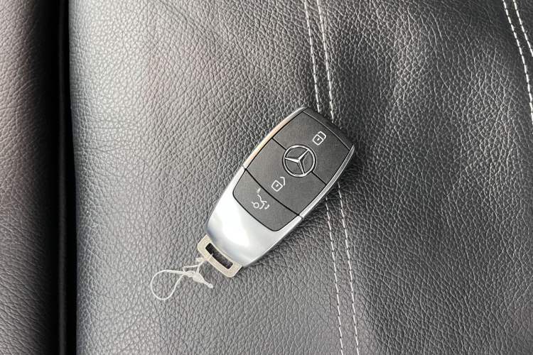 Used Mercedes-Benz EQB 2022 EQB 350 4MATIC First Edition Special Version Vehicle Key