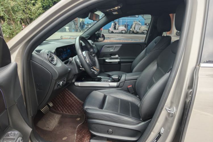 Used Mercedes-Benz EQB 2022 EQB 350 4MATIC First Edition Special Version Interior 1