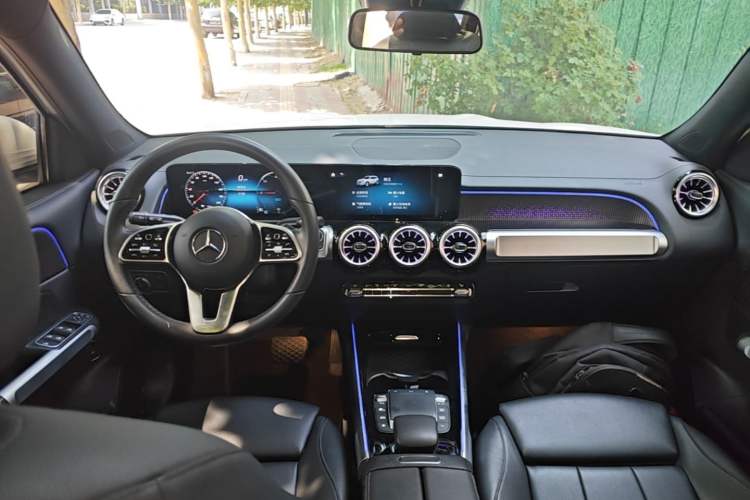 Used Mercedes-Benz EQB 2022 EQB 260 Center Console