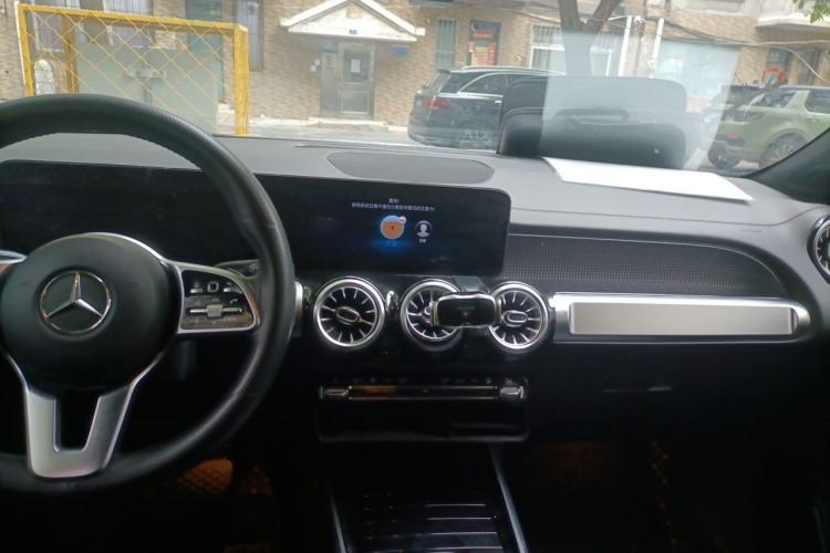 Used Mercedes-Benz EQB 2022 EQB 260 Center Console