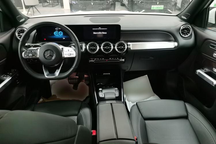 Used Mercedes-Benz EQB 2022 EQB 350 4MATIC Center Console