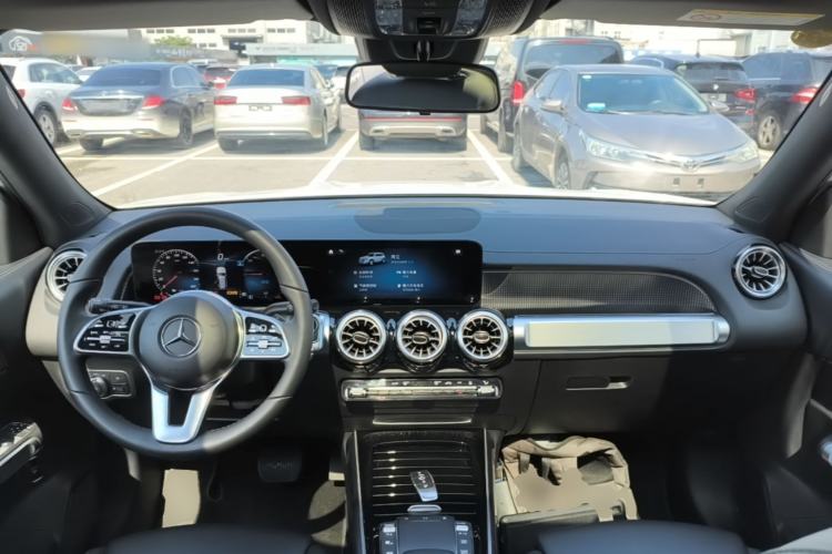 Used Mercedes-Benz EQB 2022 EQB 260 Center Console