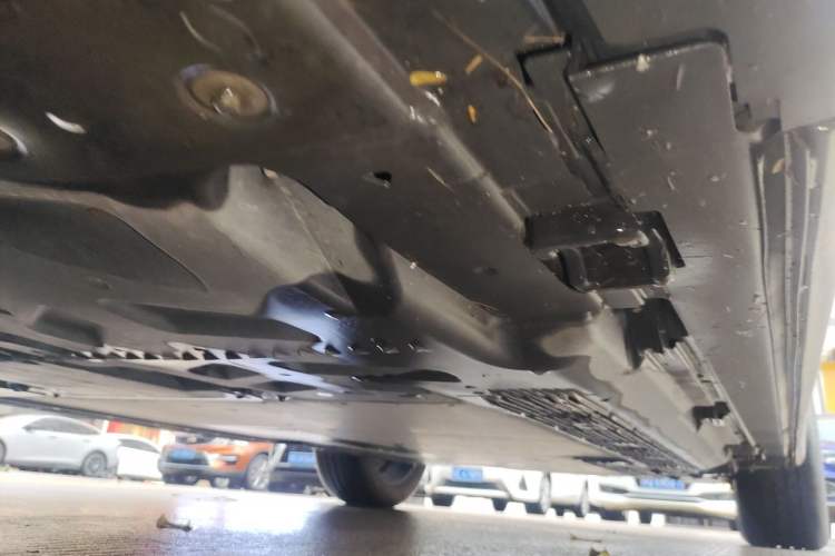 Used Mercedes-Benz EQB 2022 EQB 260 Chassis Front Left