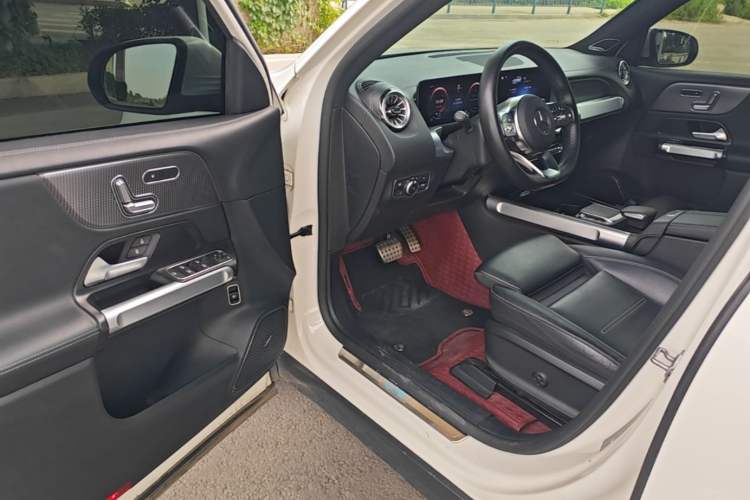 Used Mercedes-Benz EQB 2022 EQB 350 4MATIC First Edition Special Version Driver Seat