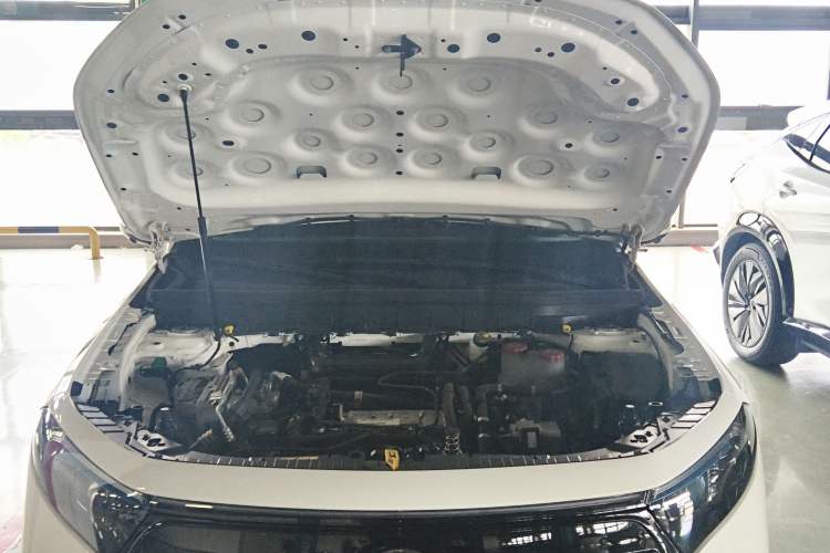 Used Mercedes-Benz EQB 2022 EQB 350 4MATIC Engine Bay