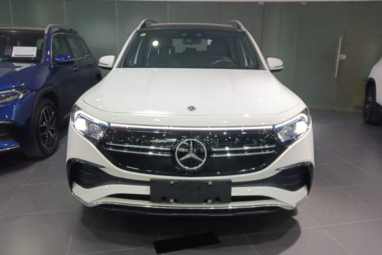 Used Mercedes-Benz EQB 2022 EQB 350 4MATIC Exterior 1