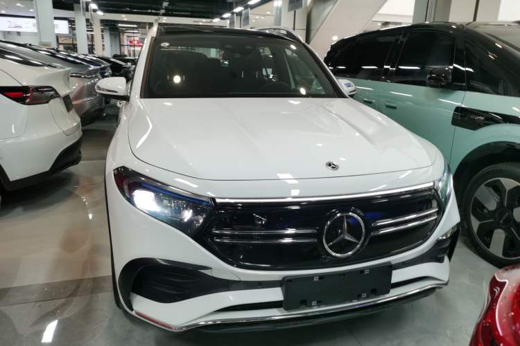 Used Mercedes-Benz EQB 2022 EQB 350 4MATIC Front