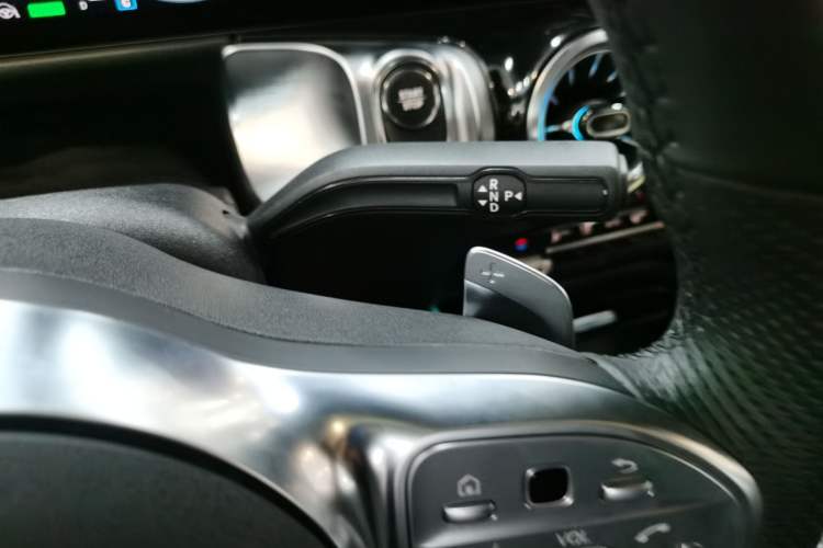 Used Mercedes-Benz EQB 2022 EQB 350 4MATIC Gear Lever