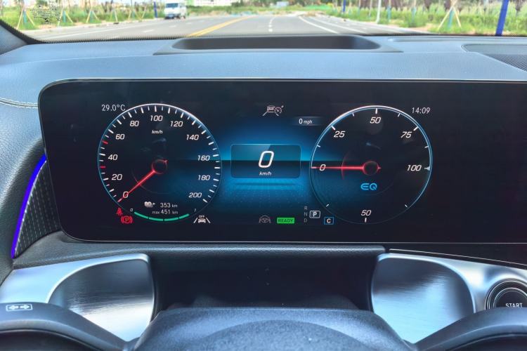 Used Mercedes-Benz EQB 2022 EQB 350 4MATIC First Edition Special Version Instrument Cluster