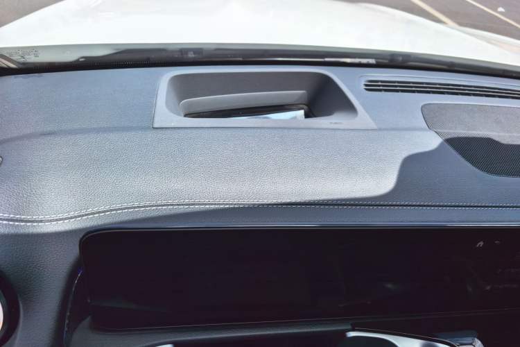 Used Mercedes-Benz EQB 2022 EQB 350 4MATIC First Edition Special Version Interior 1