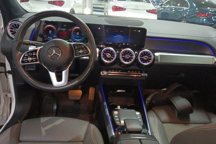 Used Mercedes-Benz EQB 2022 EQB 350 4MATIC Interior 2