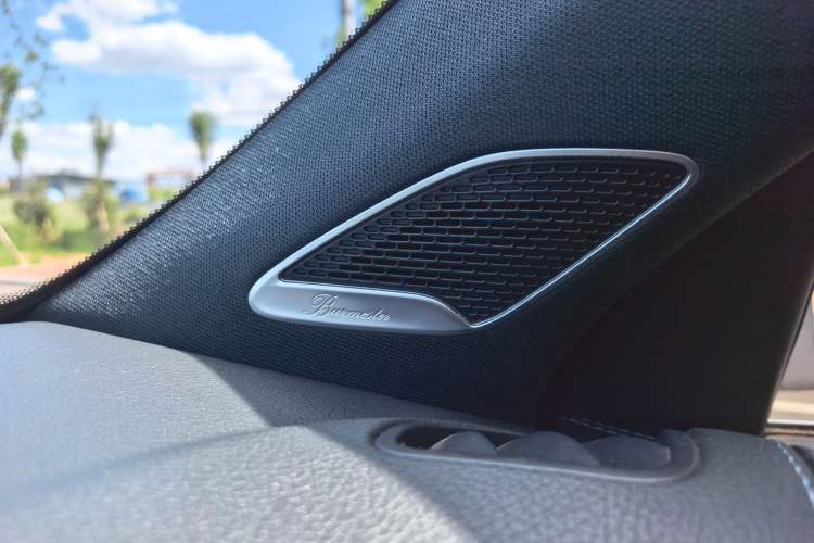 Used Mercedes-Benz EQB 2022 EQB 350 4MATIC First Edition Special Version Interior 2