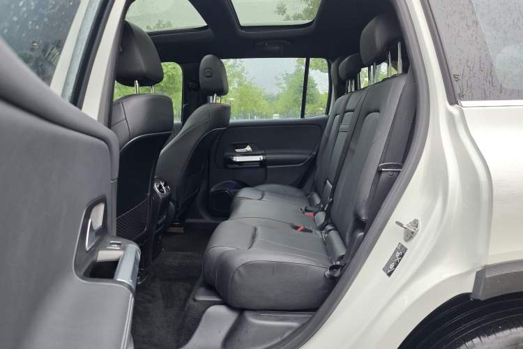 Used Mercedes-Benz EQB 2022 EQB 260 Interior 2