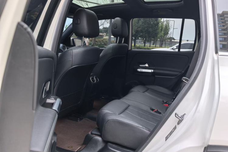 Used Mercedes-Benz EQB 2022 EQB 260 Interior 3