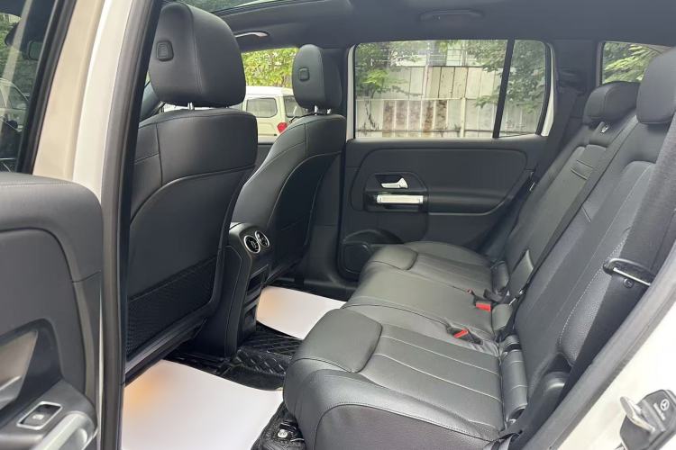 Used Mercedes-Benz EQB 2022 EQB 260 Interior 3