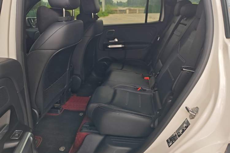 Used Mercedes-Benz EQB 2022 EQB 350 4MATIC First Edition Special Version Left Rear Seat