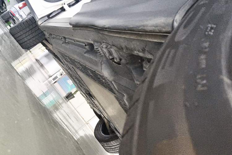 Used Mercedes-Benz EQB 2022 EQB 350 4MATIC Left Side Sill