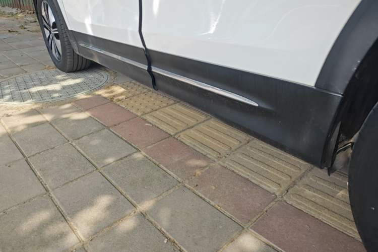 Used Mercedes-Benz EQB 2022 EQB 260 Left Side Sill
