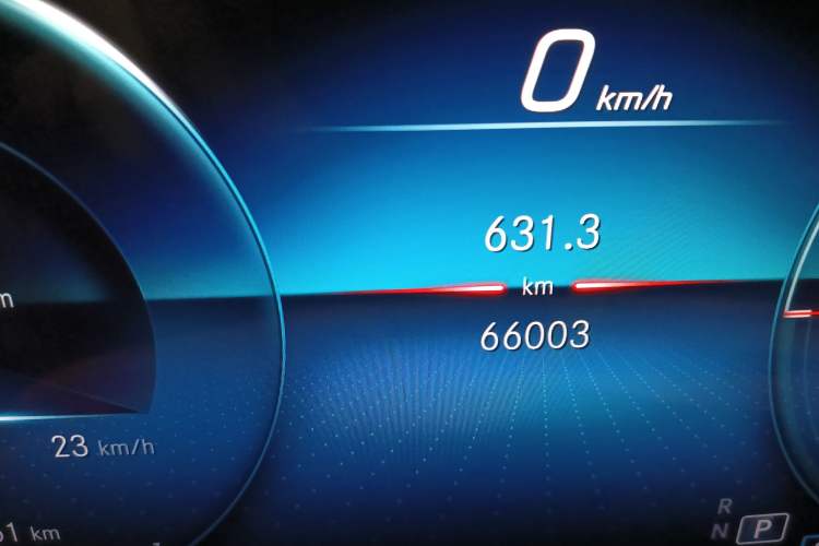 Used Mercedes-Benz EQB 2022 EQB 260 Odometer Close Up