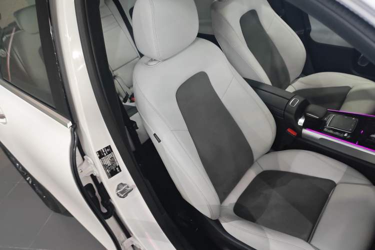 Used Mercedes-Benz EQB 2022 EQB 350 4MATIC Right Front Seat