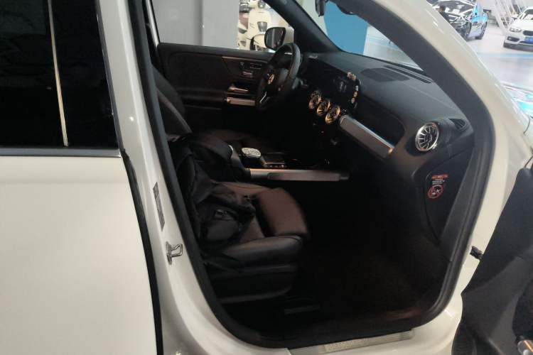 Used Mercedes-Benz EQB 2022 EQB 260 Right Front Seat