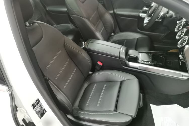 Used Mercedes-Benz EQB 2022 EQB 350 4MATIC Right Front Seat