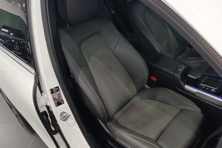 Used Mercedes-Benz EQB 2022 EQB 350 4MATIC Right Front Seat