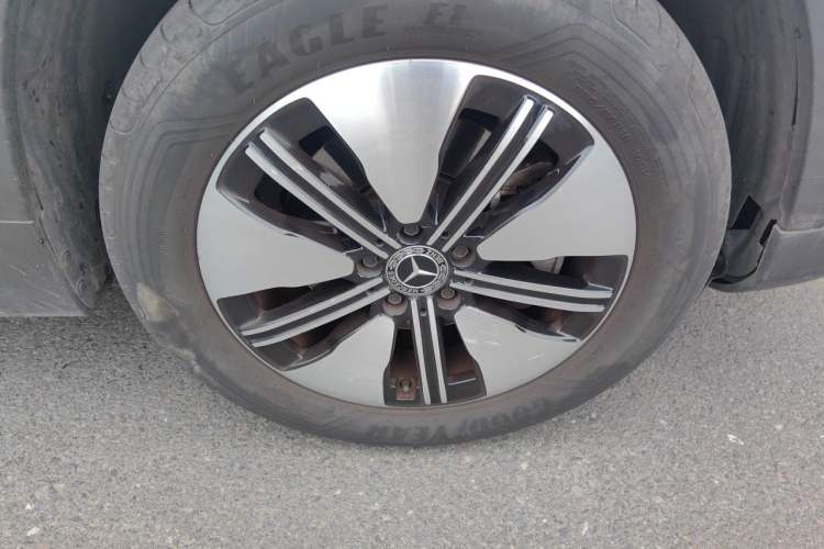 Used Mercedes-Benz EQB 2022 EQB 260 Right Front Wheel Hub