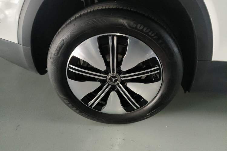 Used Mercedes-Benz EQB 2022 EQB 260 Right Rear Wheel Hub